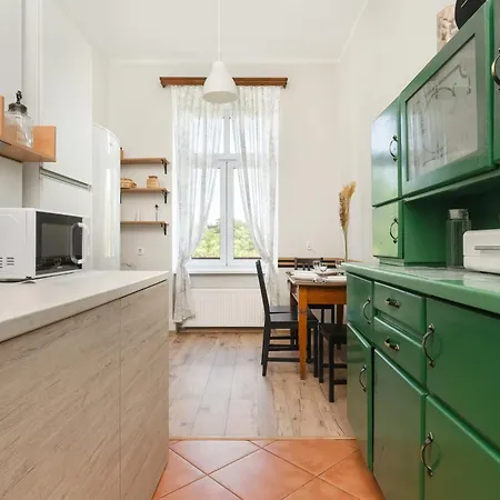 Komfortowy Apartament Blisko Rzeki We Wroclawiu Z Biurkiem I Wanna By Renters Wrocław